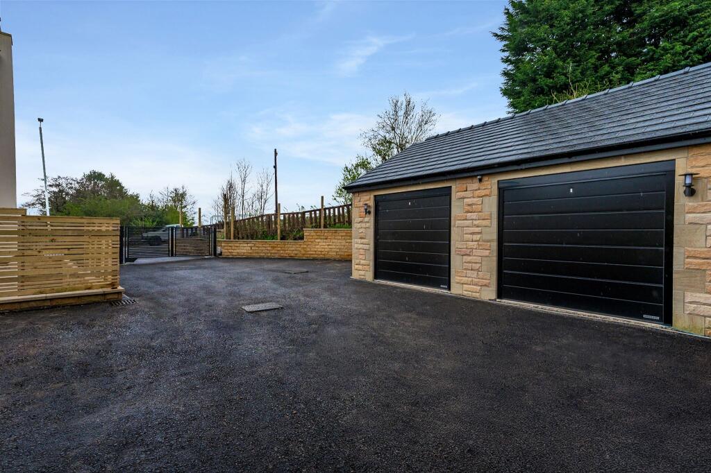 Additional image 32 of Holcombe Road, Helmshore