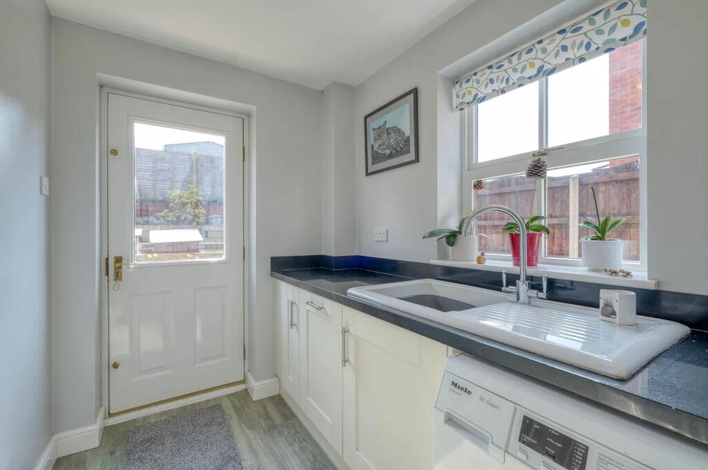 Additional image 12 of Great Hockings Lane, Webheath, B97
