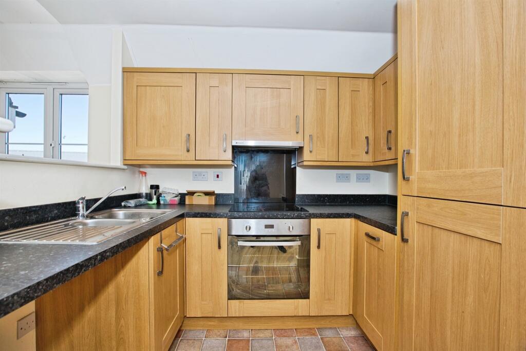 Additional image 7 of Collingwood Road, Yeovil