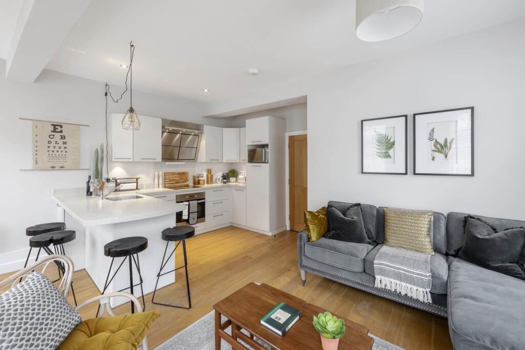 Additional image 5 of Flat 2,11 Union Passage, Bath