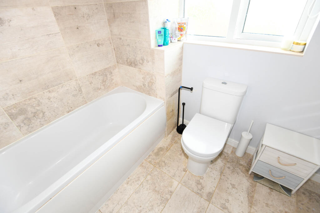 Additional image 16 of Maunders Drive, Staverton