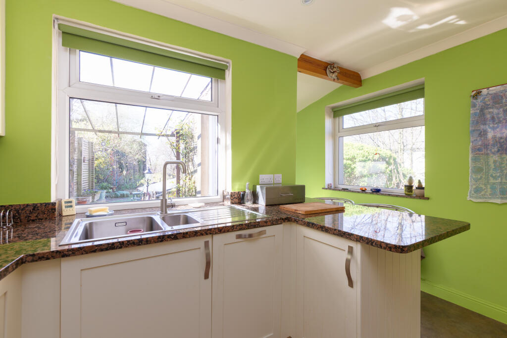 Additional image 11 of Ivegate, Colne, BB8