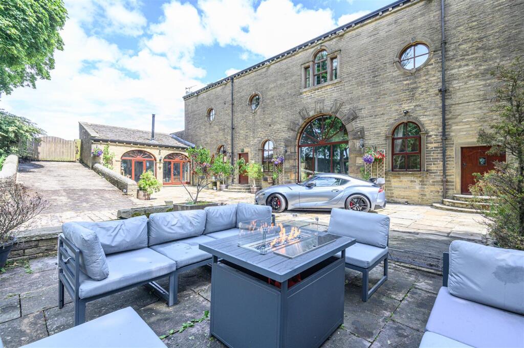 Additional image 9 of Whiteshaw Barn, Long Causeway, Denholme, BD13 4NE