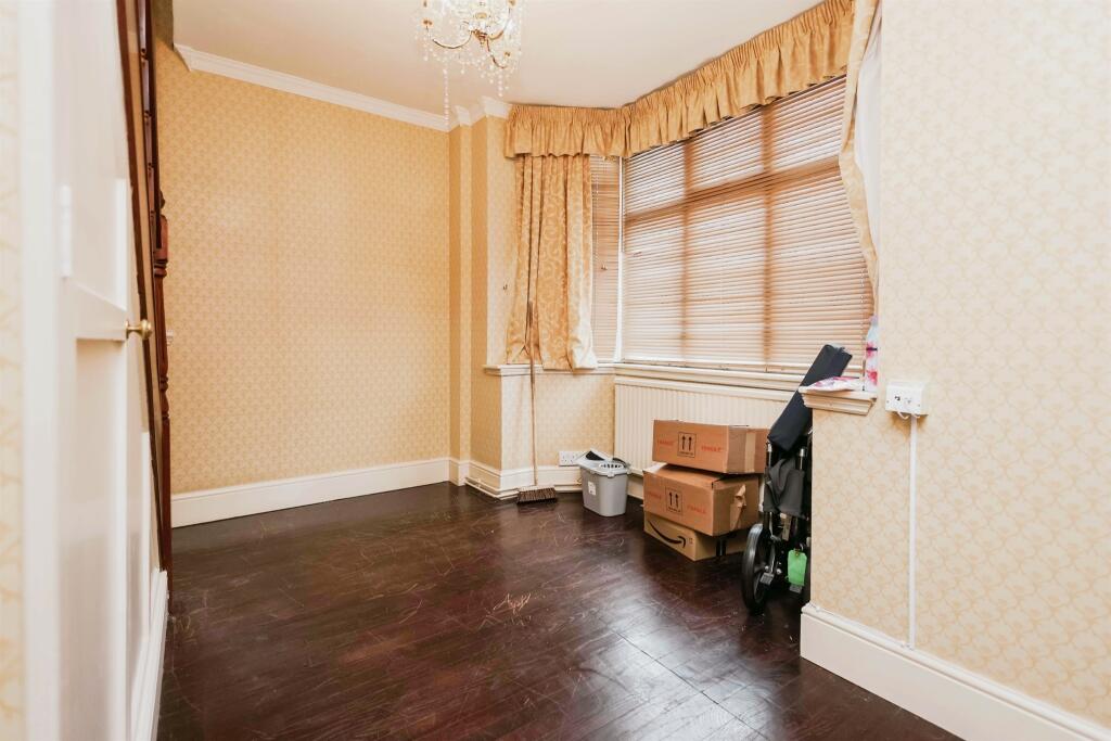 Additional image 11 of Barnford Crescent, Oldbury