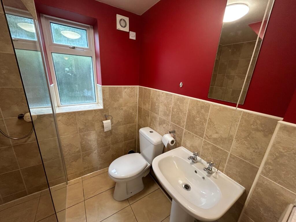 Additional image 6 of Oxford Road, Gomersal, Cleckheaton, West Yorkshire, BD19