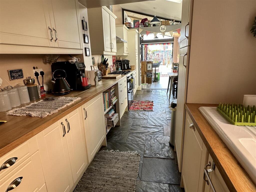 Additional image 10 of Station Road, Alcester