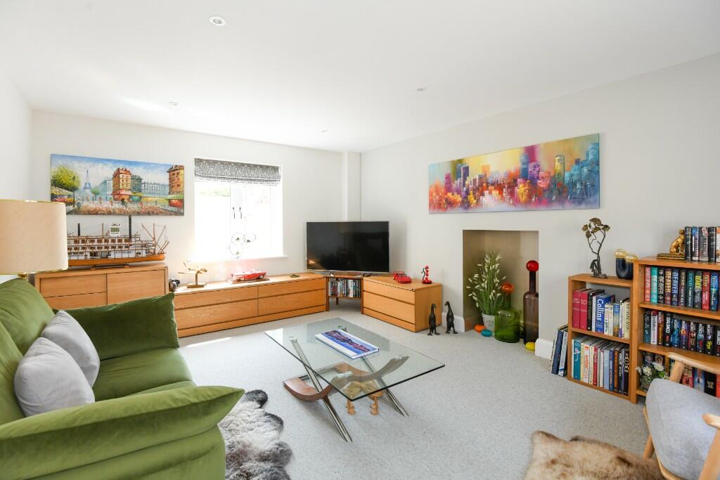 Additional image 3 of Church Farm Close, Hilperton