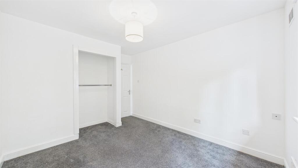 Additional image 20 of 1 Bradleys Close