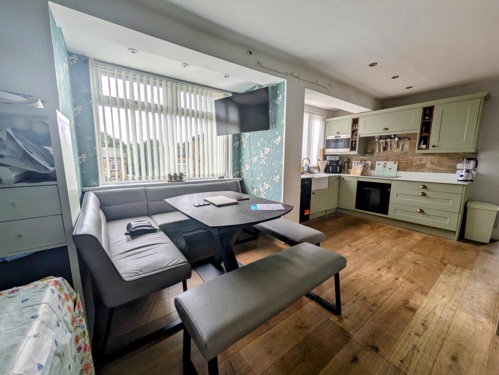 Additional image 7 of Greenside, Bradford, BD12