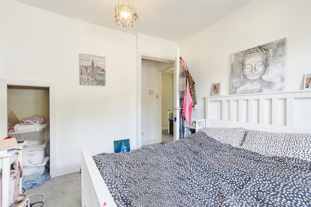 Additional image 11 of Cliffe Avenue, Baildon, Shipley