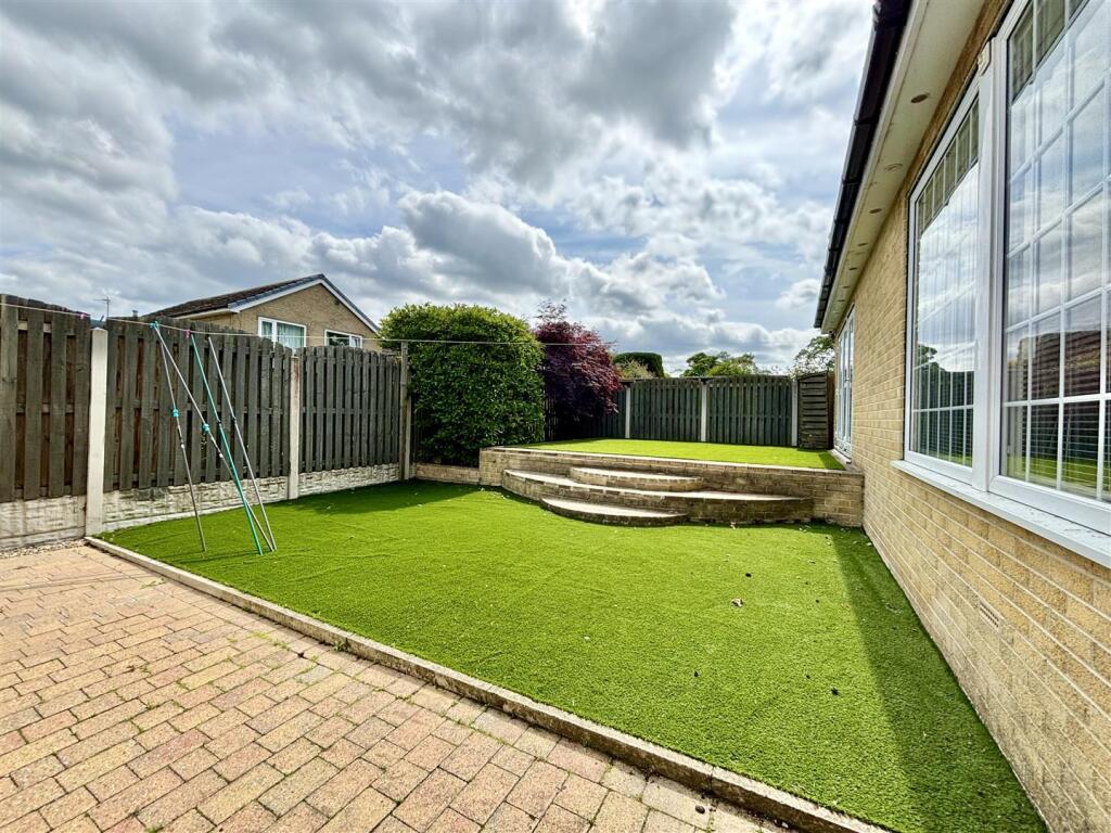 Additional image 20 of Greenside Lane, Cullingworth