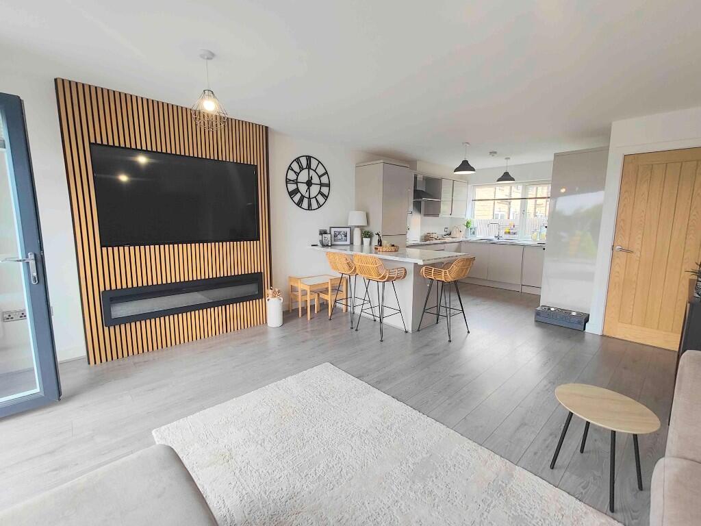 Additional image 7 of 11 Delf Hill Close, Low Moor, BD12 0AJ