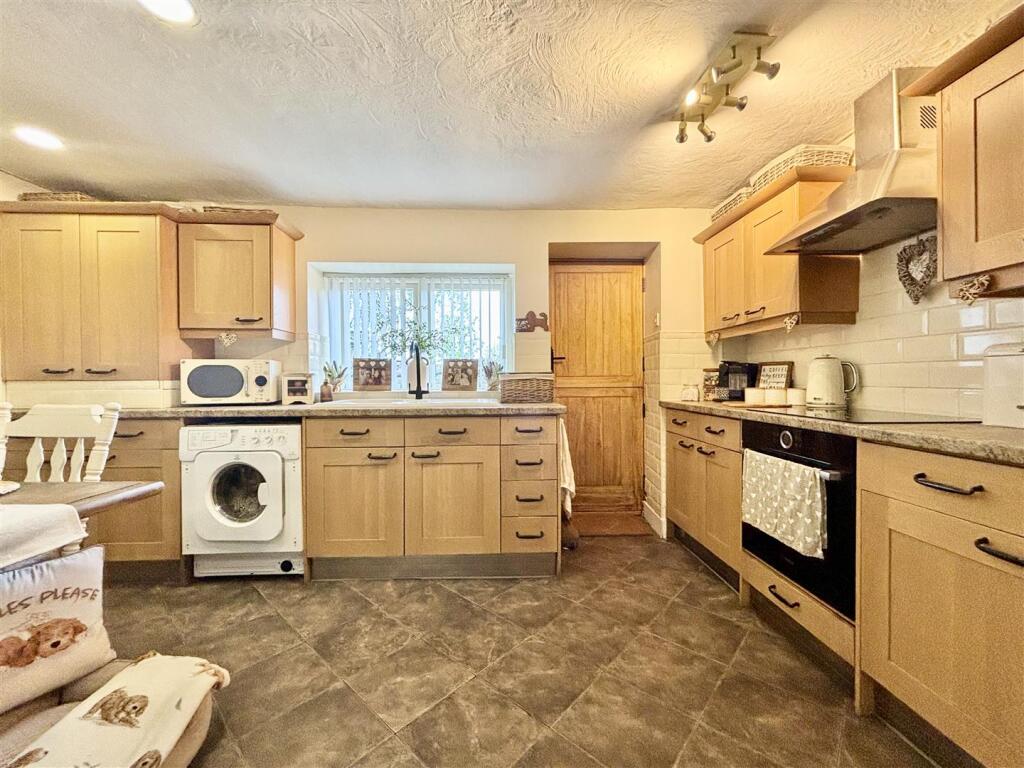 Additional image 3 of Hill Top Road, Thornton, Bradford