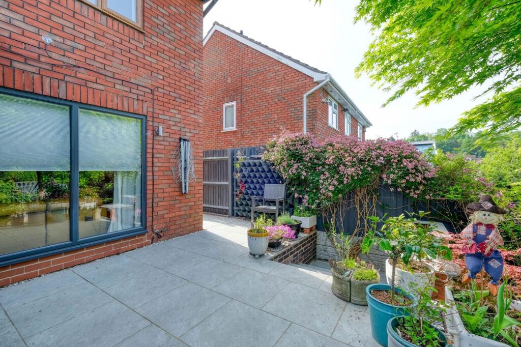 Additional image 21 of Underwood Close, Callow Hill, B97