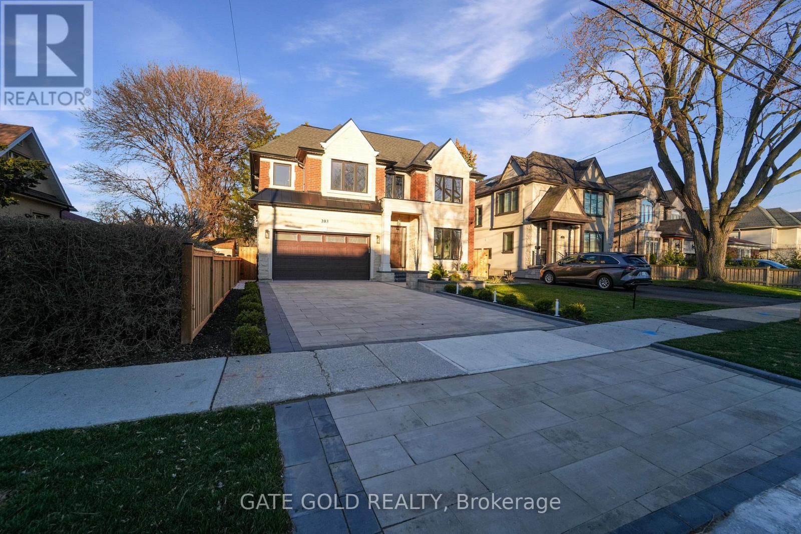203 SHAVER AVENUE E|Toronto (Islington-City Centre West), Ontario M9B4N9