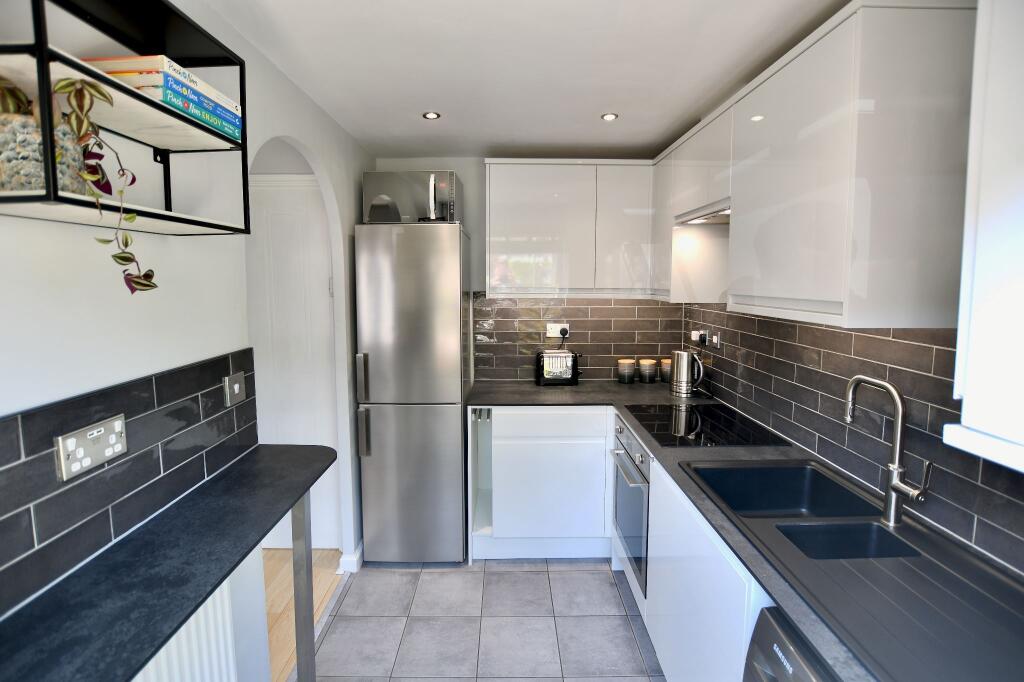 Additional image 6 of Tinkler Stile, Thackley,