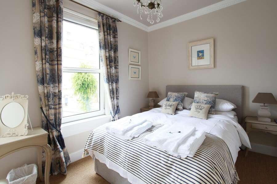 Additional image 7 of Brindleys B & B, 14 Pulteney Gardens, Bath