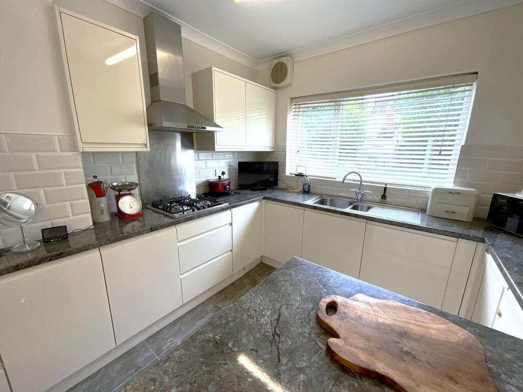 Additional image 5 of Gower Road, Halesowen, B62 9BY