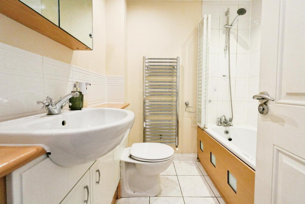 Additional image 16 of Temple Way, Oldbury, B69