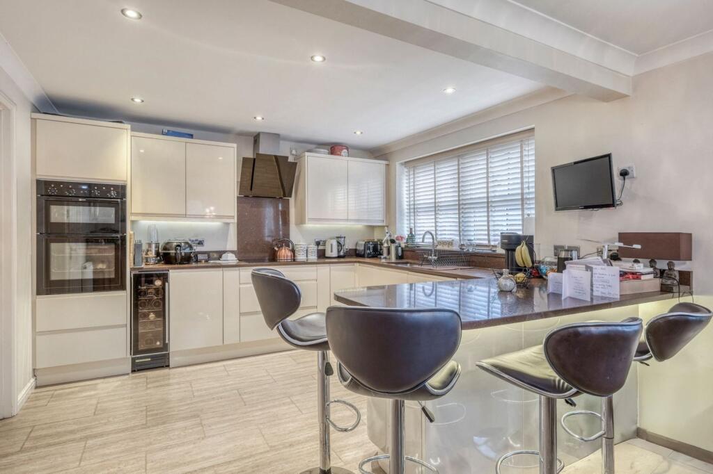 Additional image 11 of Meadow Pleck Lane, Shirley, B90