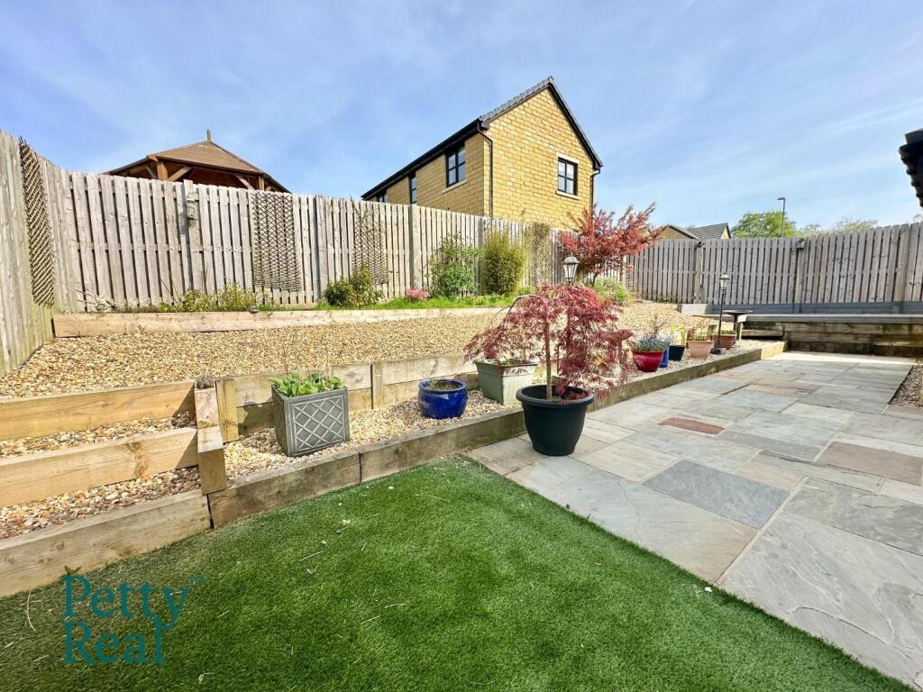 Additional image 10 of Towler Drive, Colne