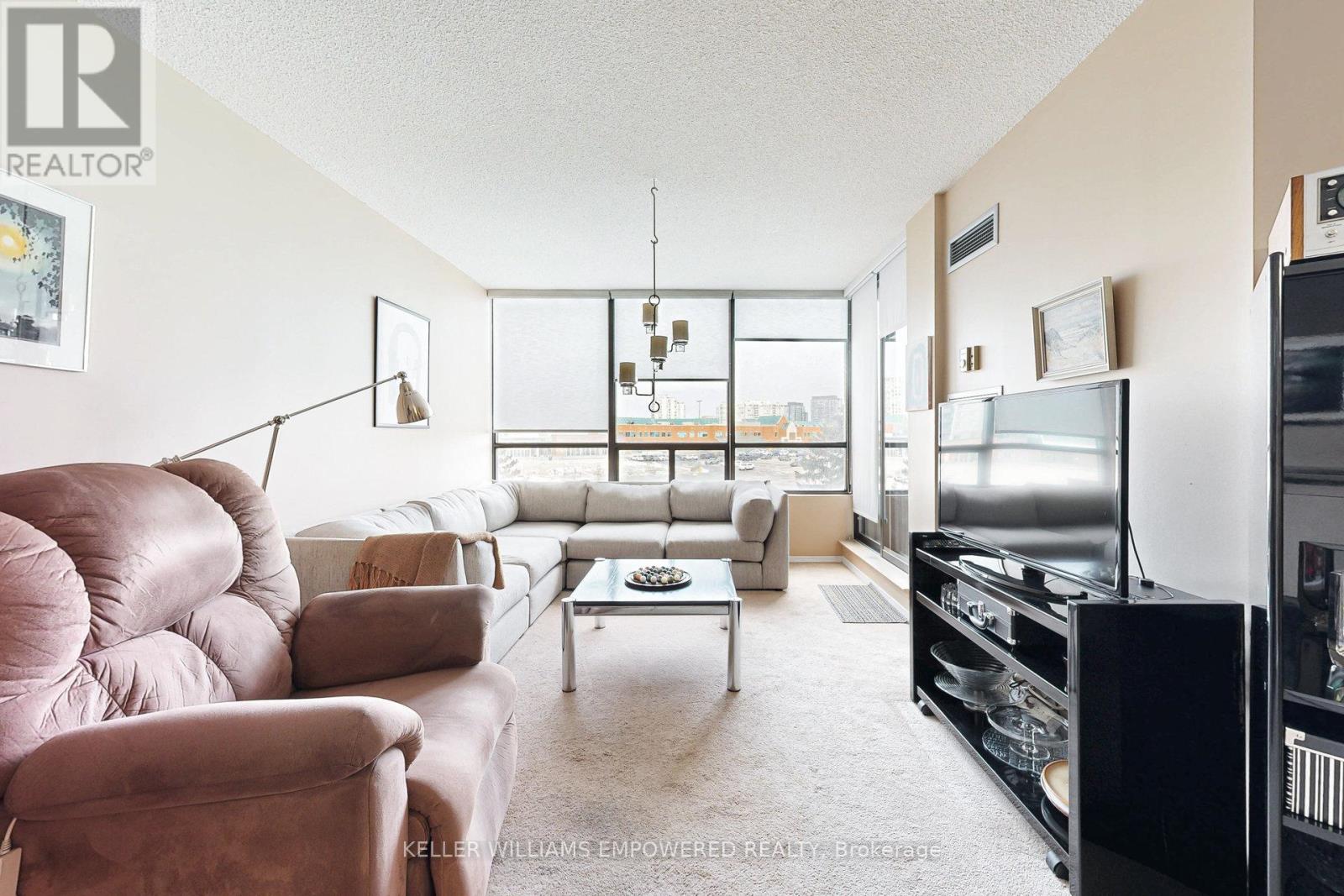 401 - 7460 BATHURST STREET|Vaughan (Brownridge), Ontario L4J7K9