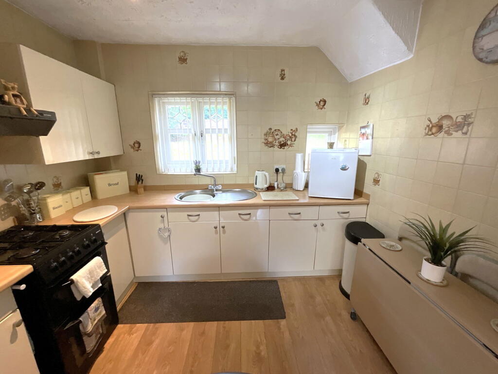 Additional image 5 of CRADLEY HEATH, Briery close