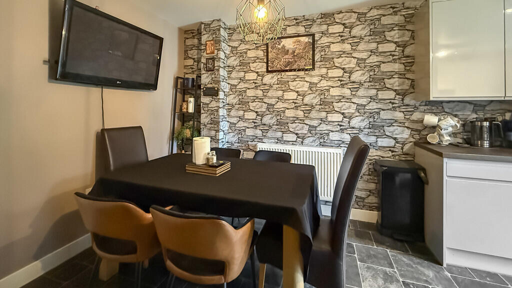 Additional image 7 of Swaledale Road, Warminster