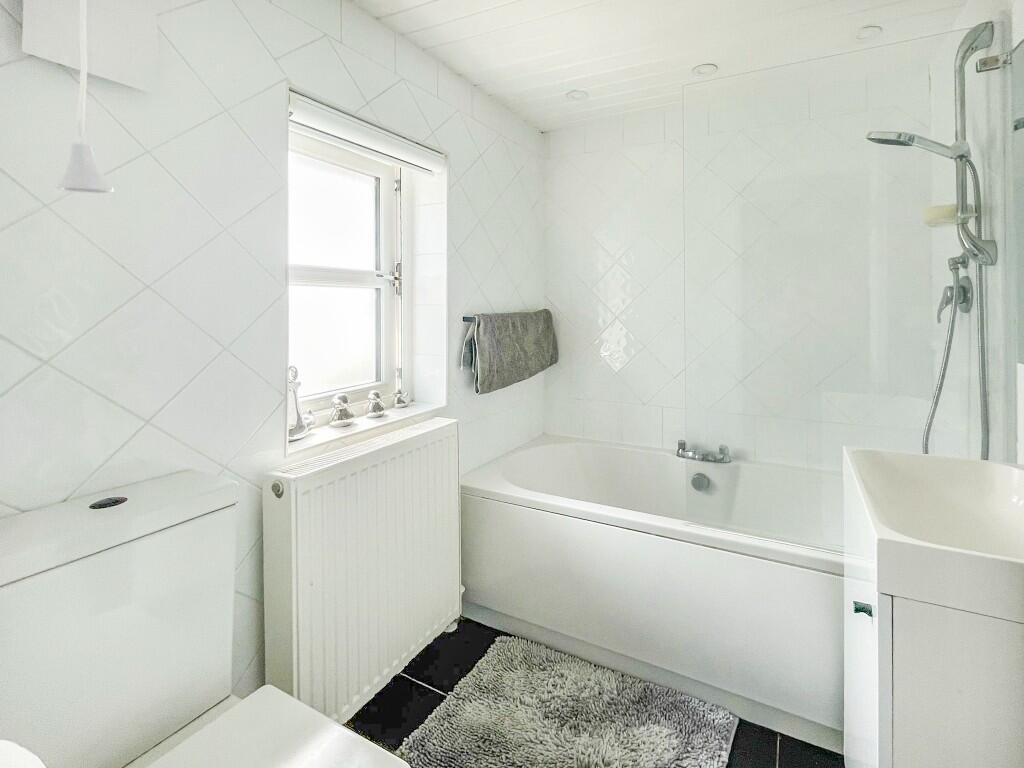 Additional image 13 of Coppy Close, Cottingley, BD16