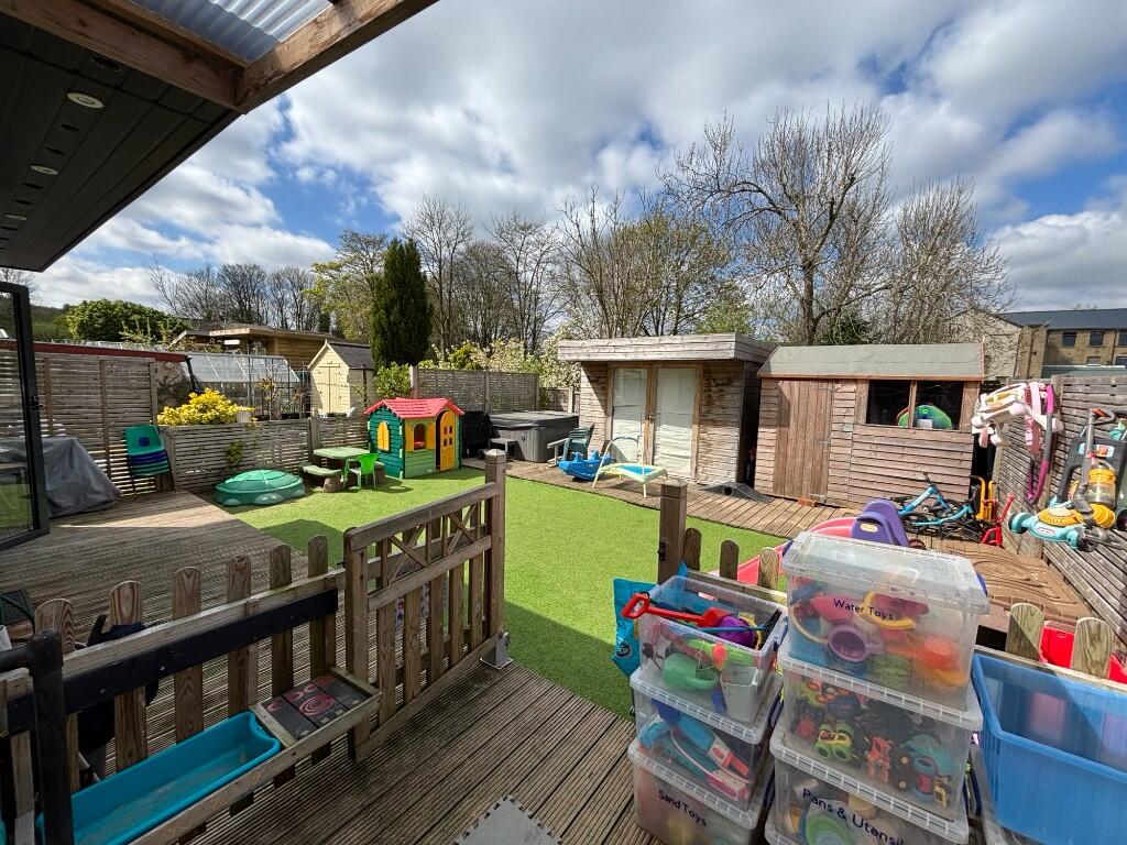 Additional image 13 of Hallowes Park Road, Cullingworth West Yorkshire, BD13