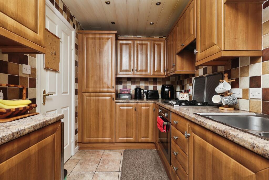 Additional image 6 of Maitland Close, Bradford, BD15