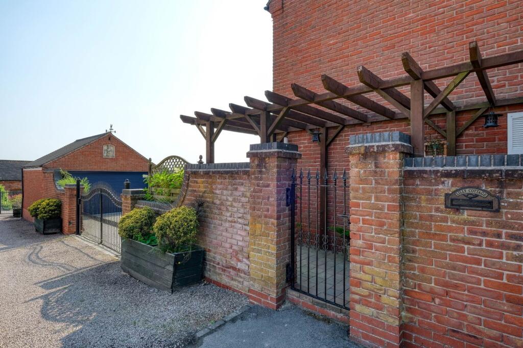 Additional image 20 of Hewell Lane, Redditch, B97