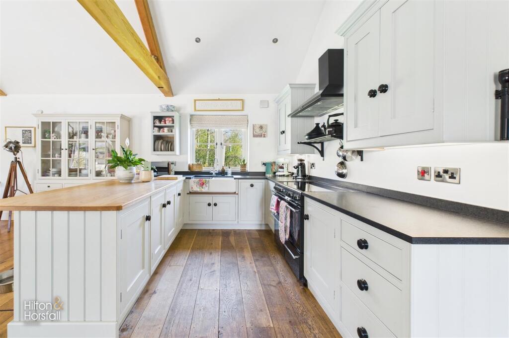 Additional image 10 of Spring Grove Barn, Spring Grove, Colne