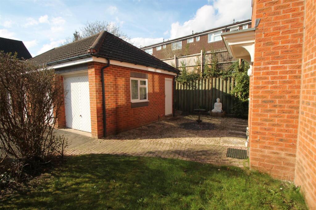 Additional image 29 of Bishops Walk, Haden Hill, Cradley Heath