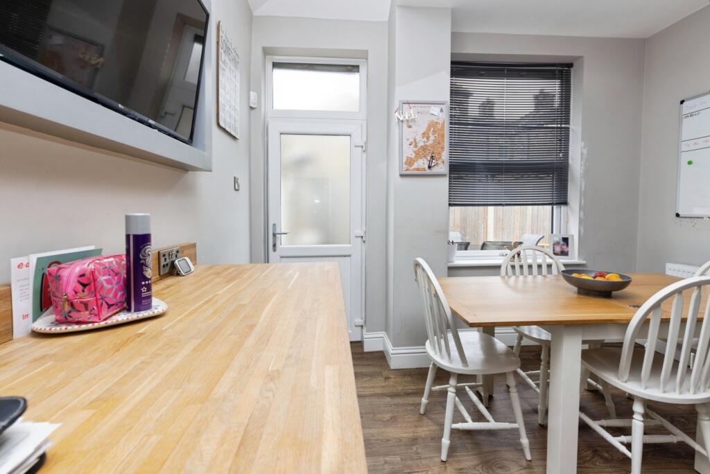 Additional image 4 of Huddersfield Road, Bradford, West Yorkshire