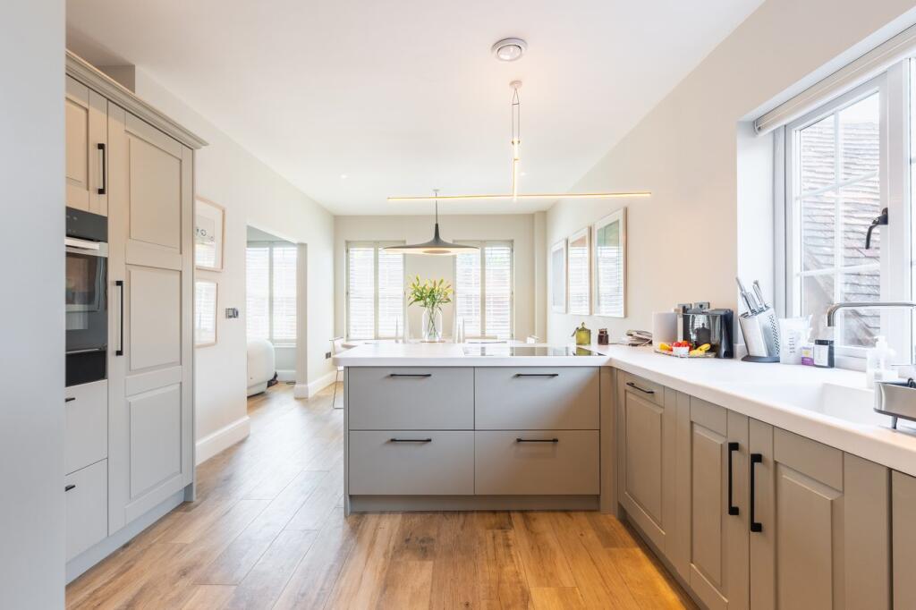 Additional image 9 of High Street, Henley in Arden, Warwickshire, B95