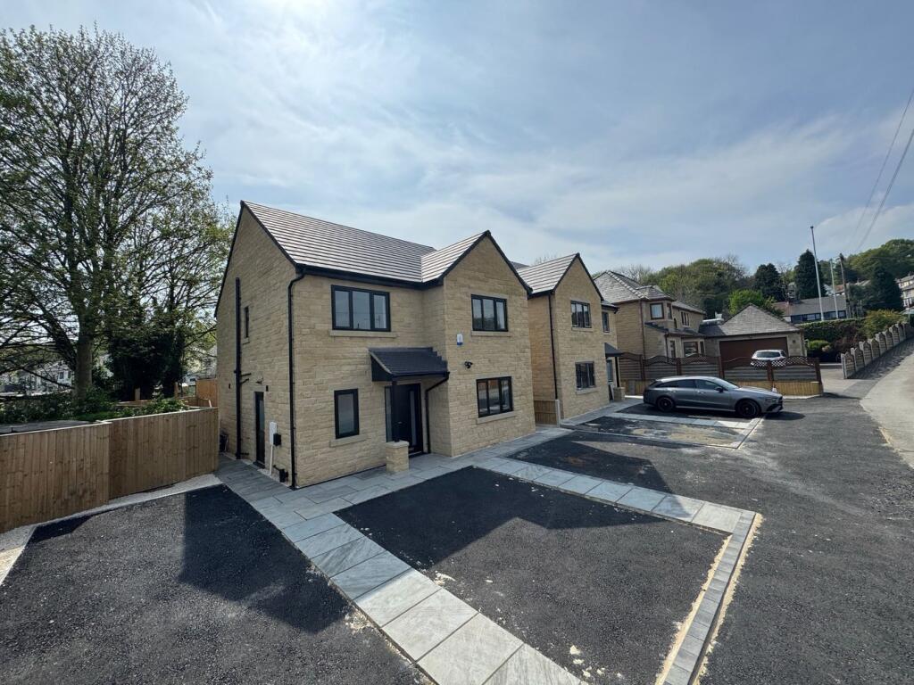 Additional image 31 of Bradford Road, Cottingley, Bingley, BD16