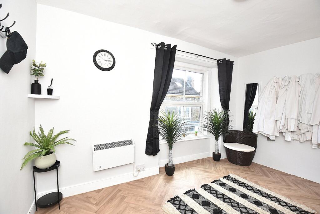 Additional image 3 of 45 & 45a High Street, Wincanton, Somerset, BA9