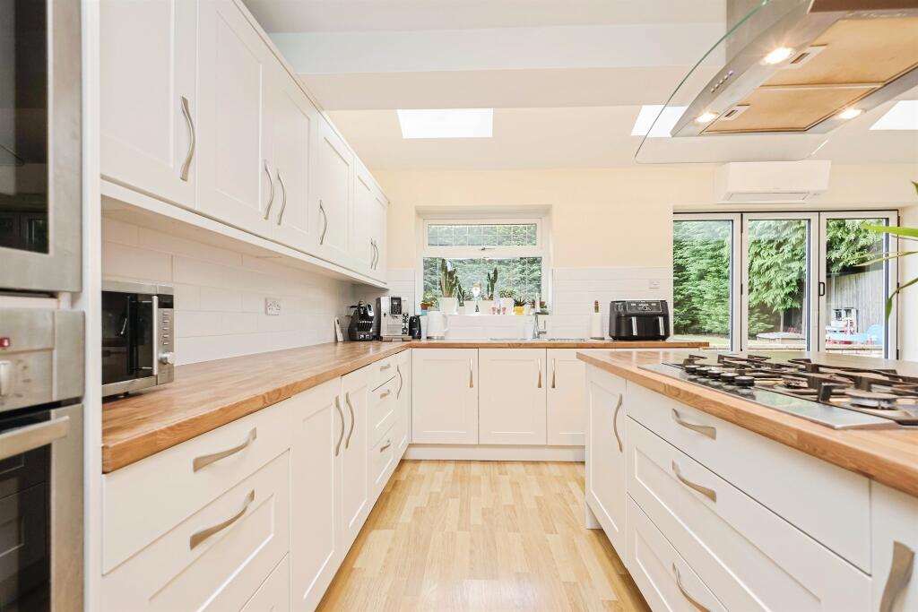 Additional image 7 of Finwood Close, SOLIHULL