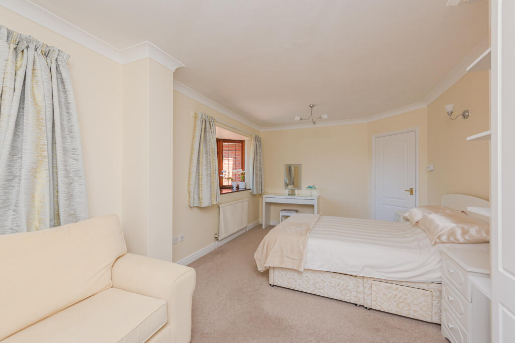 Additional image 8 of 6 Rosemary Court, 194 Walsall Road, Sutton Coldfield, B74 4QB