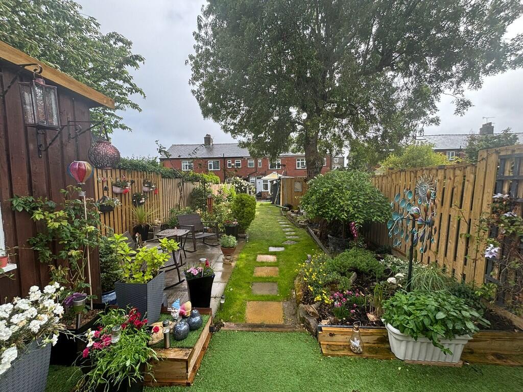 Additional image 4 of Crestville Road, Clayton, Bradford