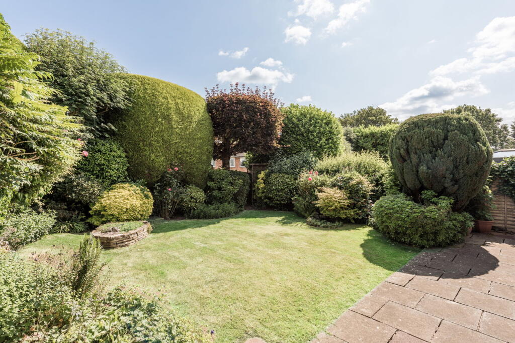 Additional image 7 of Hilton Drive, Sutton Coldfield, B72 1EQ