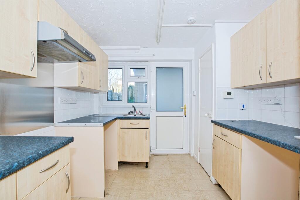 Additional image 6 of St. Johns Road, Yeovil