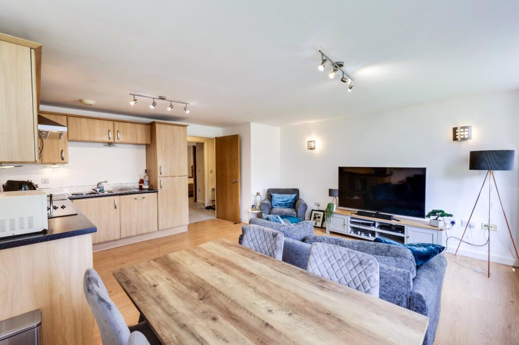 Additional image 4 of Meadow Road, Apperley Bridge, Bradford, West Yorkshire, BD10