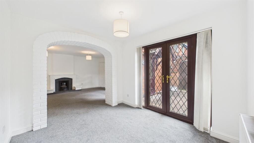 Additional image 4 of 1 Bradleys Close