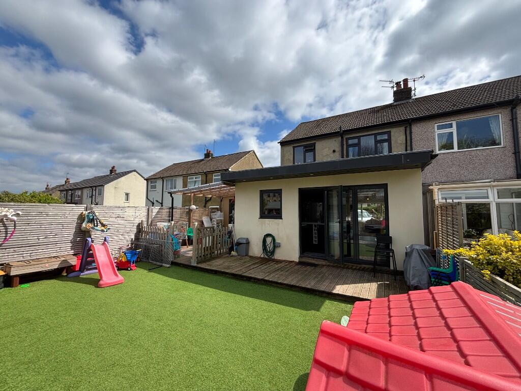 Additional image 12 of Hallowes Park Road, Cullingworth West Yorkshire, BD13