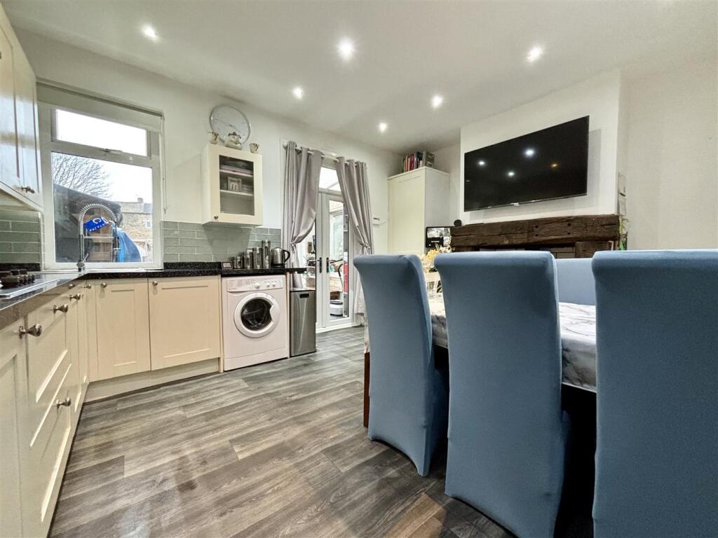 Additional image 8 of Middle Lane, Clayton, Bradford