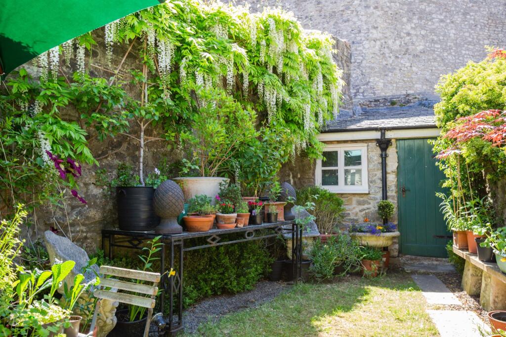 Additional image 29 of Leg Square, Shepton Mallet