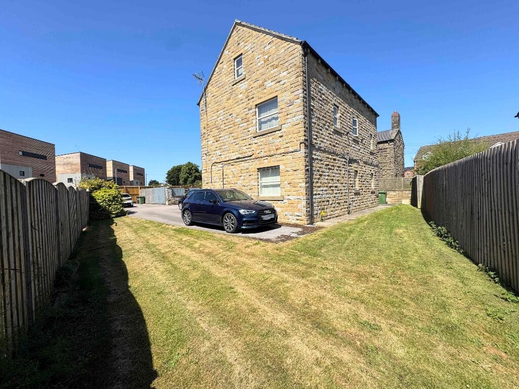 Additional image 4 of Apartment 1, 224 Wakefield Road, Drighlington, BD11 1ED