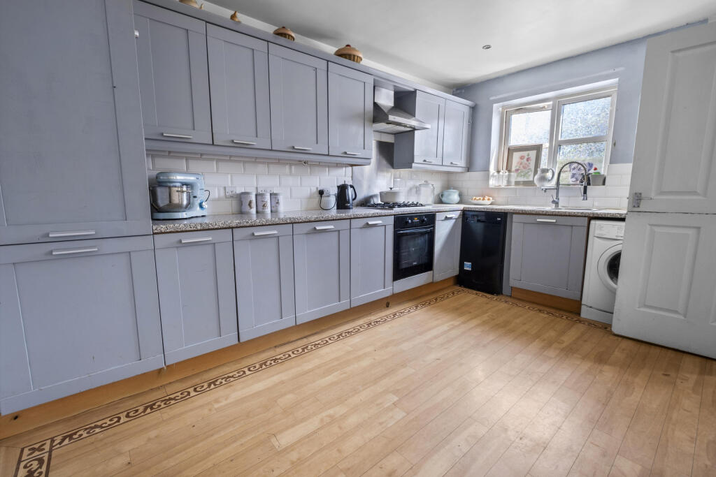 Additional image 5 of Evesham Road, Redditch. B97 5JN